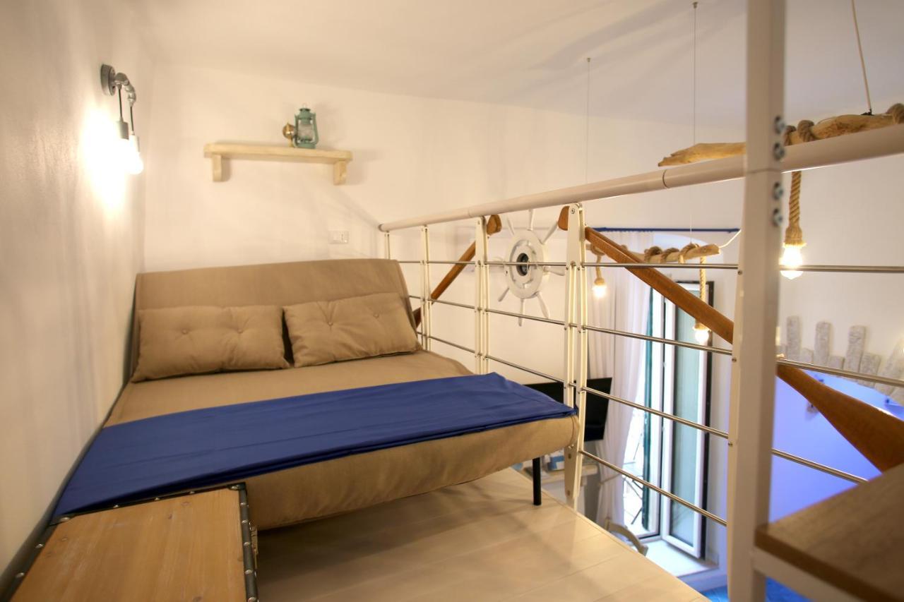 Piazzetta Petrone Apartments + Parking Βιέστε Εξωτερικό φωτογραφία