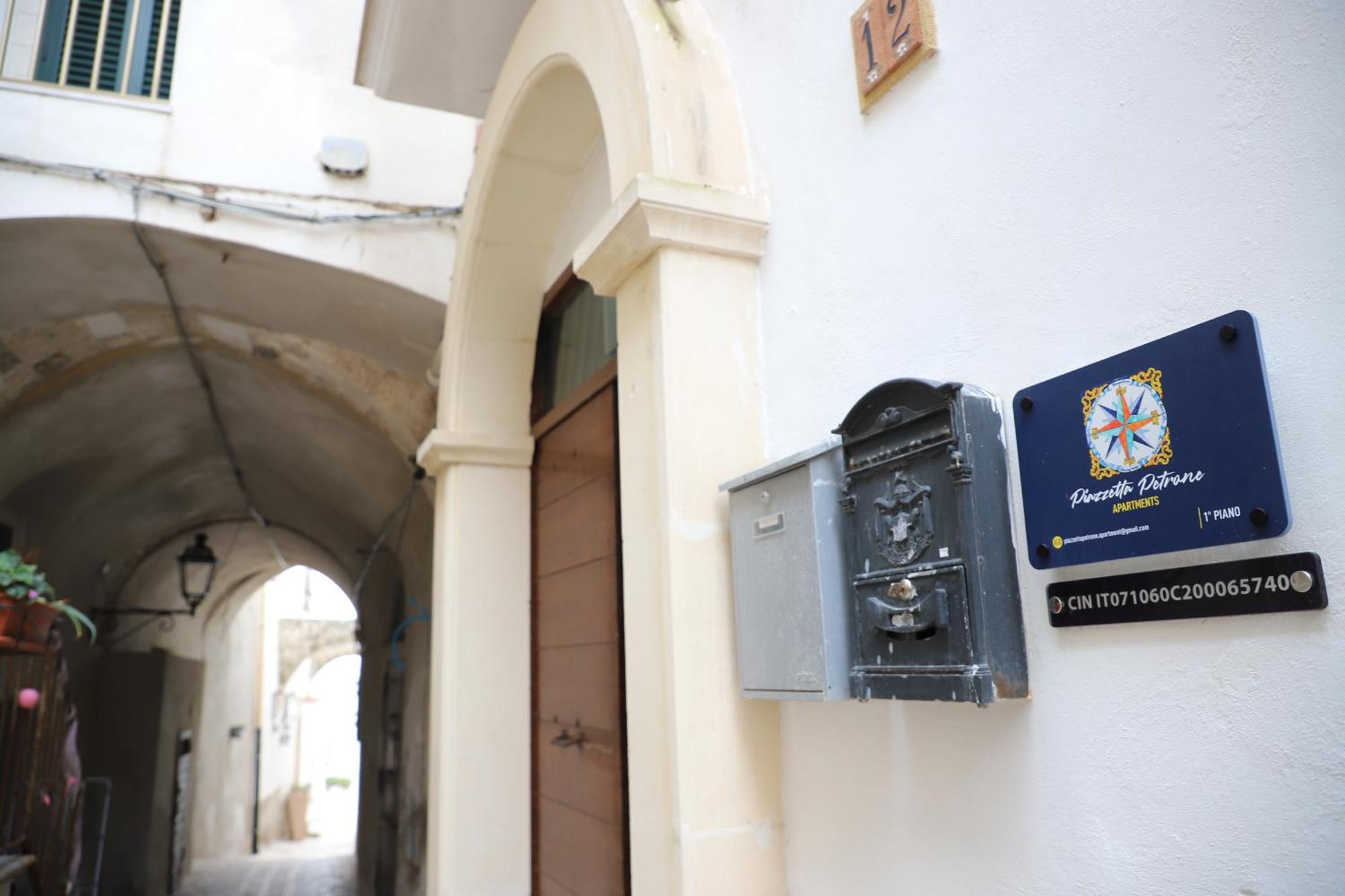 Piazzetta Petrone Apartments + Parking Βιέστε Εξωτερικό φωτογραφία